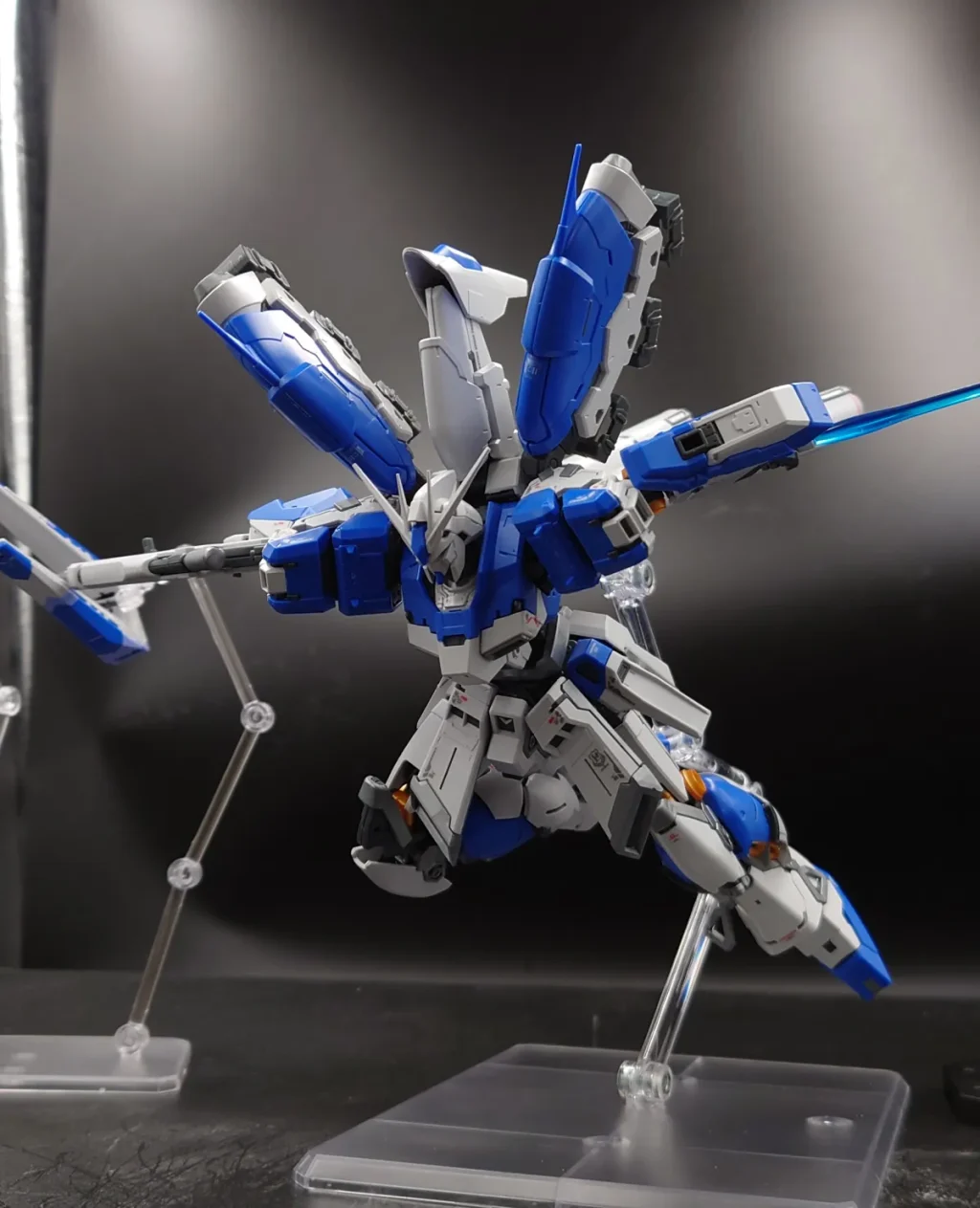 魅せる！ガンプラポージング参考例一覧【簡単に真似できる】 posing-x