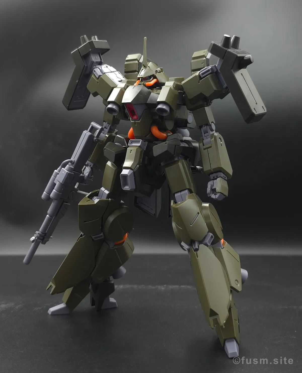 【レビュー】HGUC リーベン・ヴォルフ(A.O.Z RE-BOOT版) 多角的に見た全体の外観・素組み 01