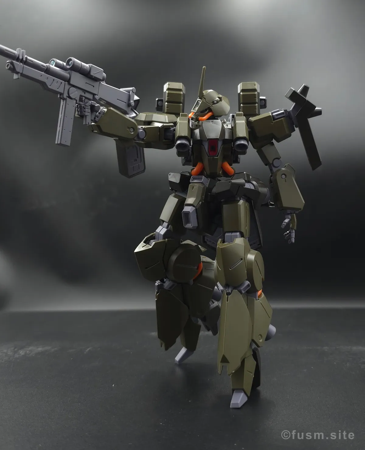 【レビュー】HGUC リーベン・ヴォルフ(A.O.Z RE-BOOT版) 多角的に見た全体の外観・素組み 13