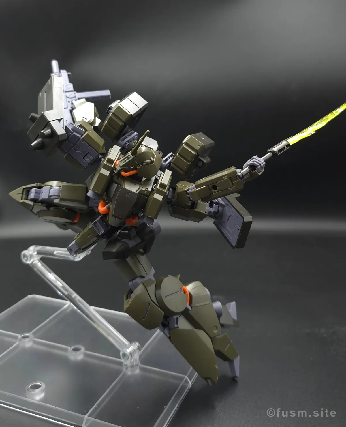 【レビュー】HGUC リーベン・ヴォルフ(A.O.Z RE-BOOT版) 多角的に見た全体の外観・素組み 19