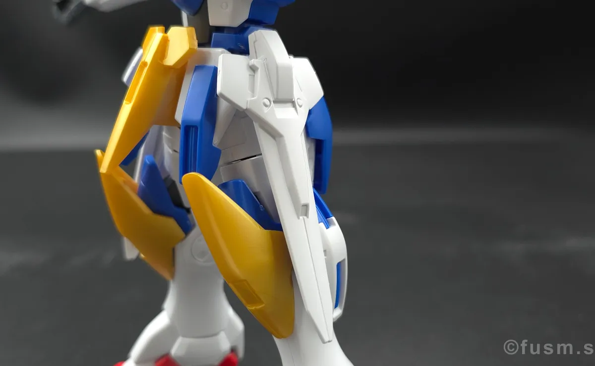 【レビュー】HG V2アサルトバスターガンダム(HGUC) 胴体ディテール 04