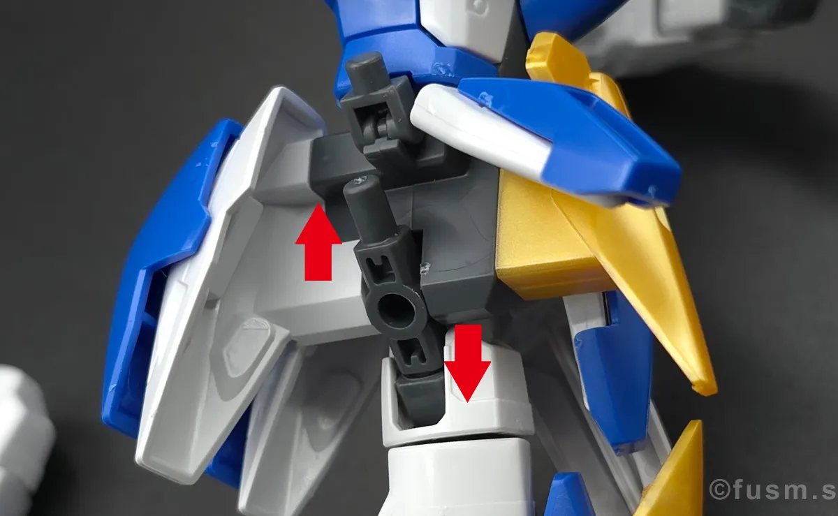 【レビュー】HG V2アサルトバスターガンダム(HGUC) 胴体ディテール 可動域 05