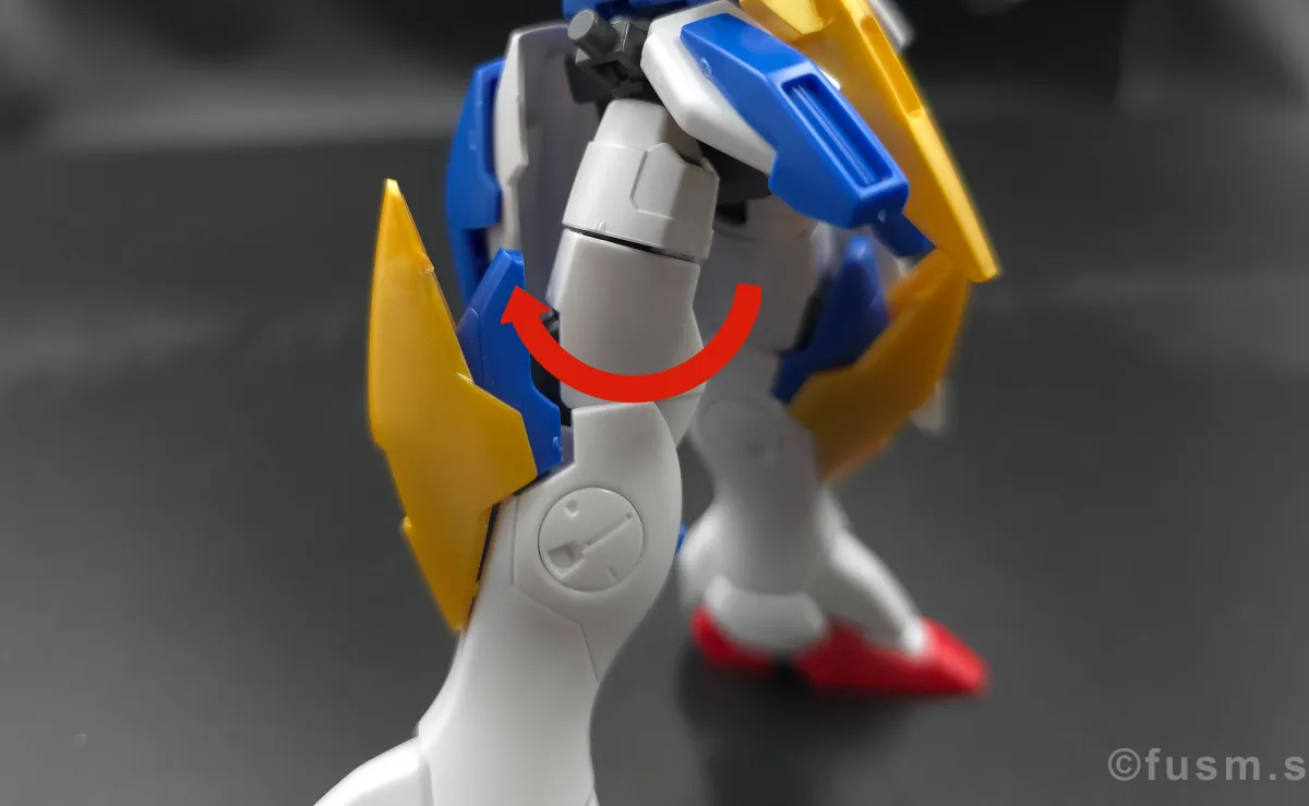 【レビュー】HG V2アサルトバスターガンダム(HGUC) 脚部ディテール 可動域