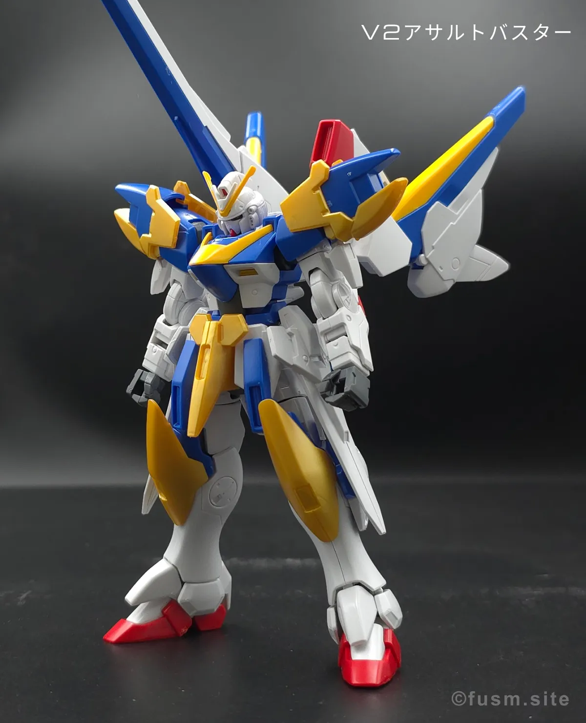 【レビュー】HG V2アサルトバスターガンダム(HGUC) 多角的に見た全体の外観・素組み 01