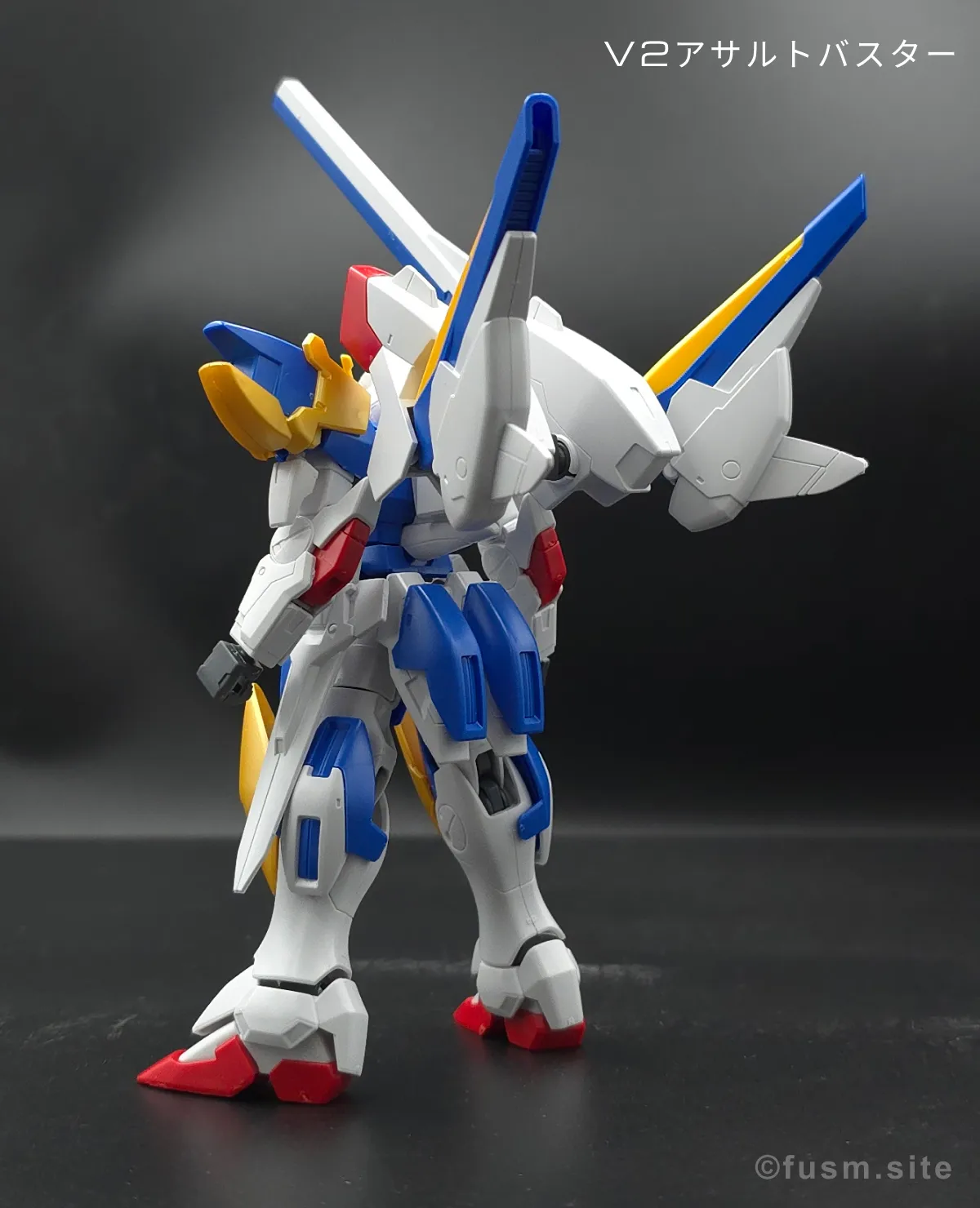 【レビュー】HG V2アサルトバスターガンダム(HGUC) 多角的に見た全体の外観・素組み 03
