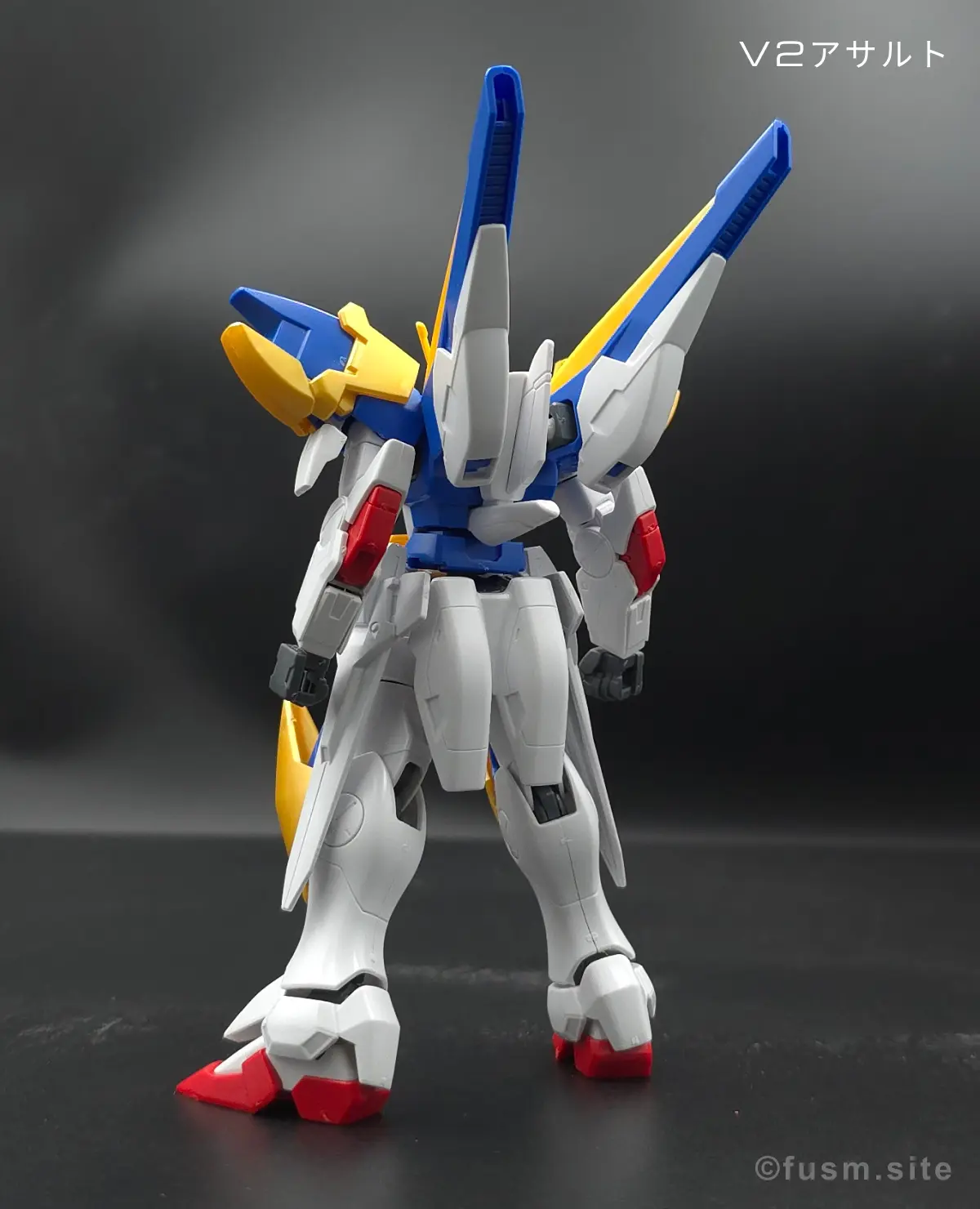 【レビュー】HG V2アサルトバスターガンダム(HGUC) 多角的に見た全体の外観・素組み 06