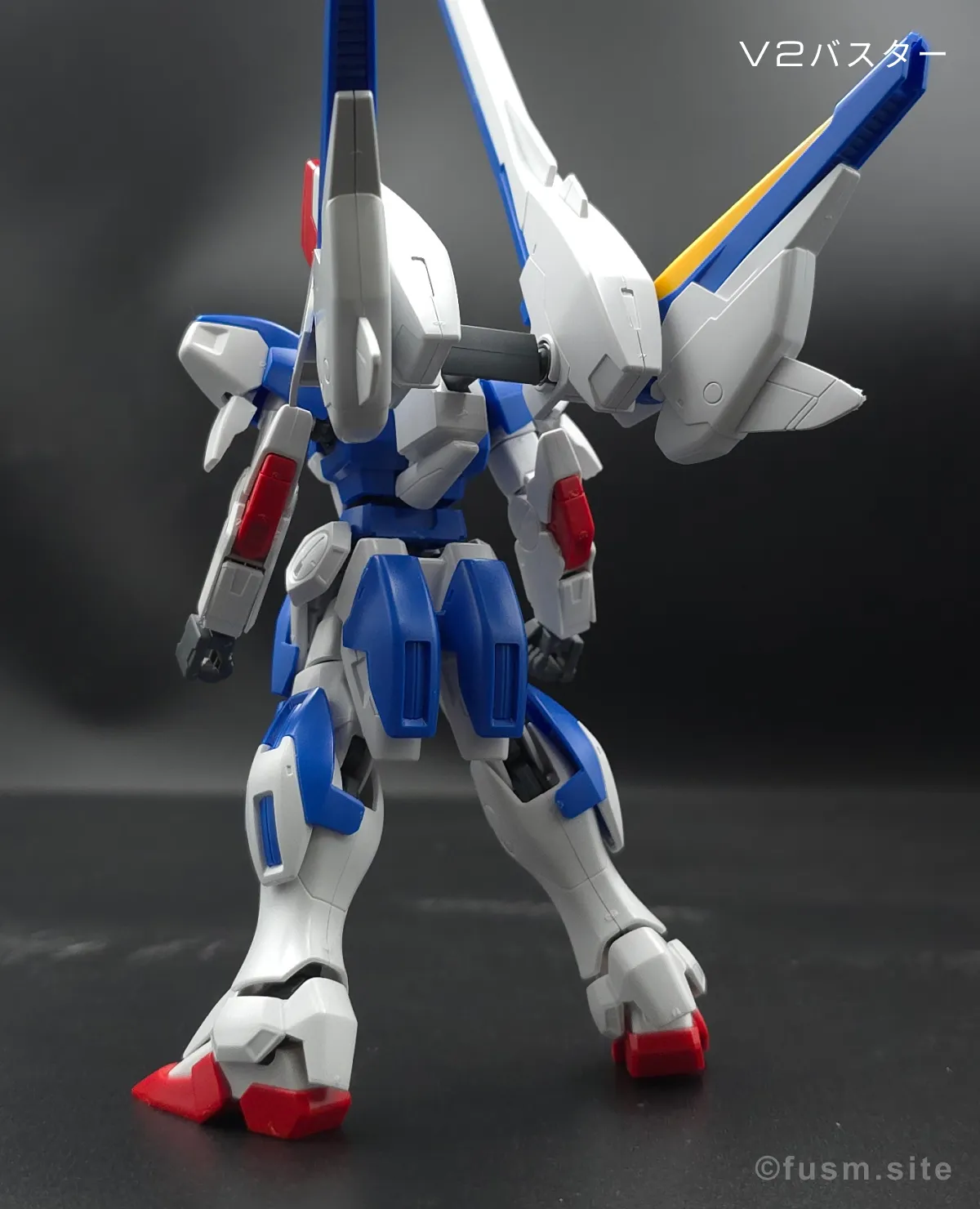 【レビュー】HG V2アサルトバスターガンダム(HGUC) 多角的に見た全体の外観・素組み 09