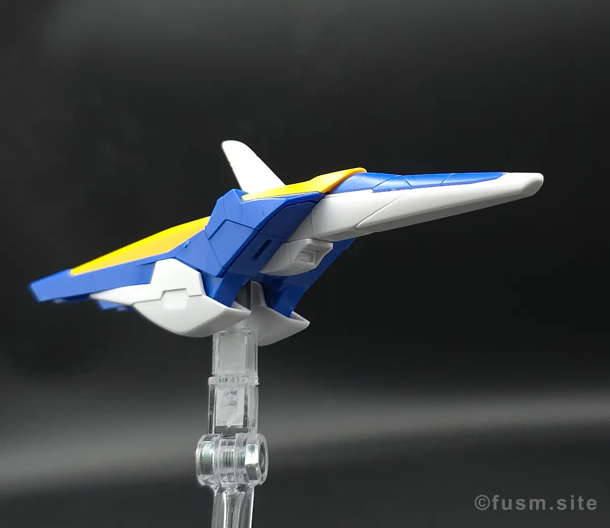 【レビュー】HG V2アサルトバスターガンダム(HGUC) ポージング 01