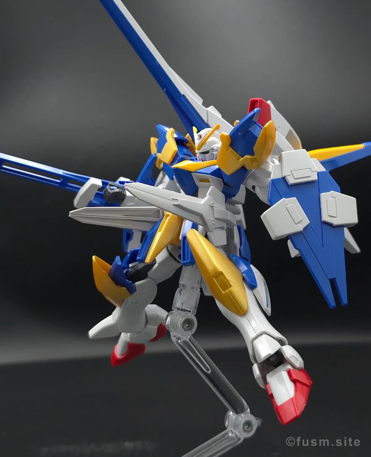 【レビュー】HG V2アサルトバスターガンダム(HGUC) ポージング 09