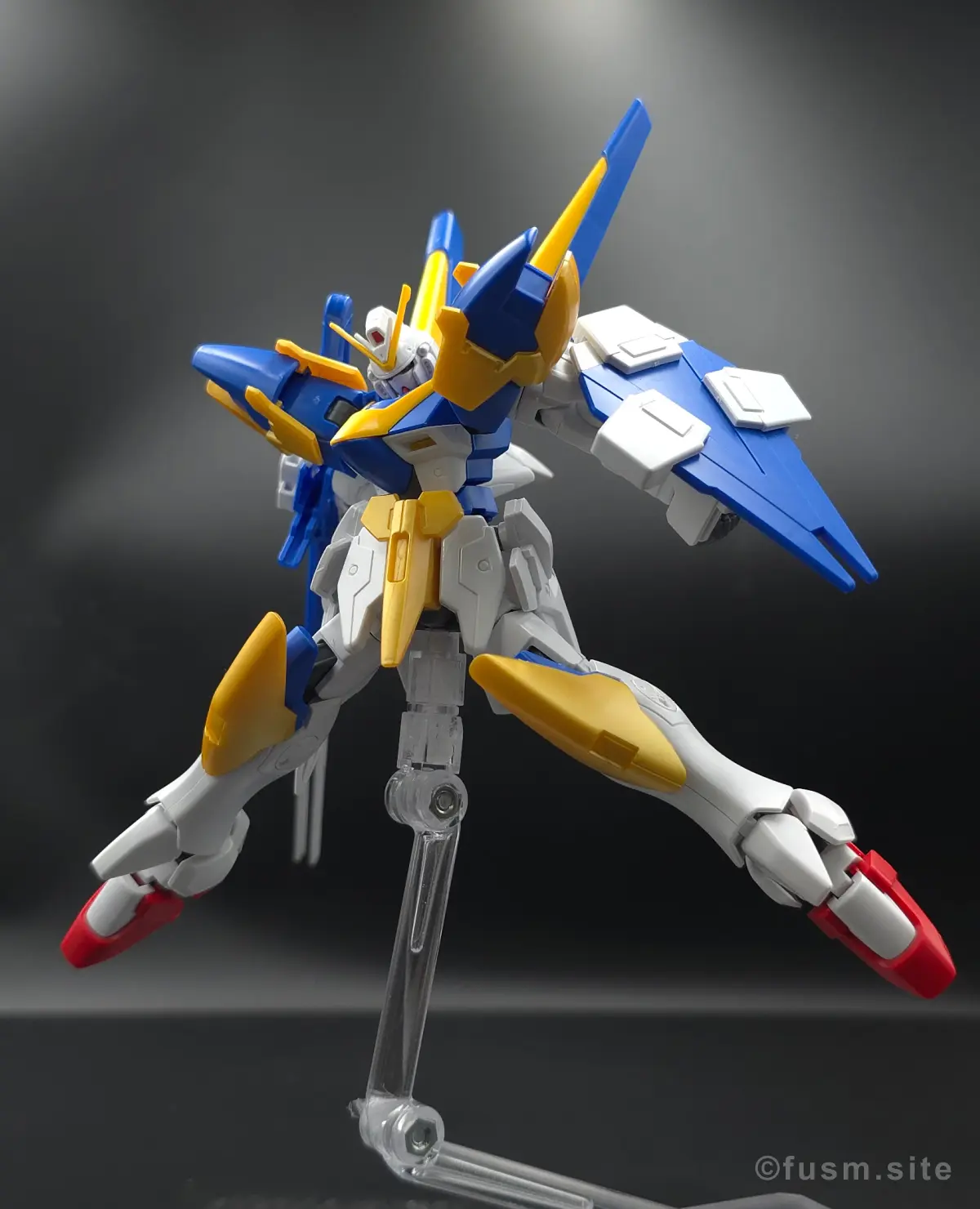 【レビュー】HG V2アサルトバスターガンダム(HGUC) ポージング 5