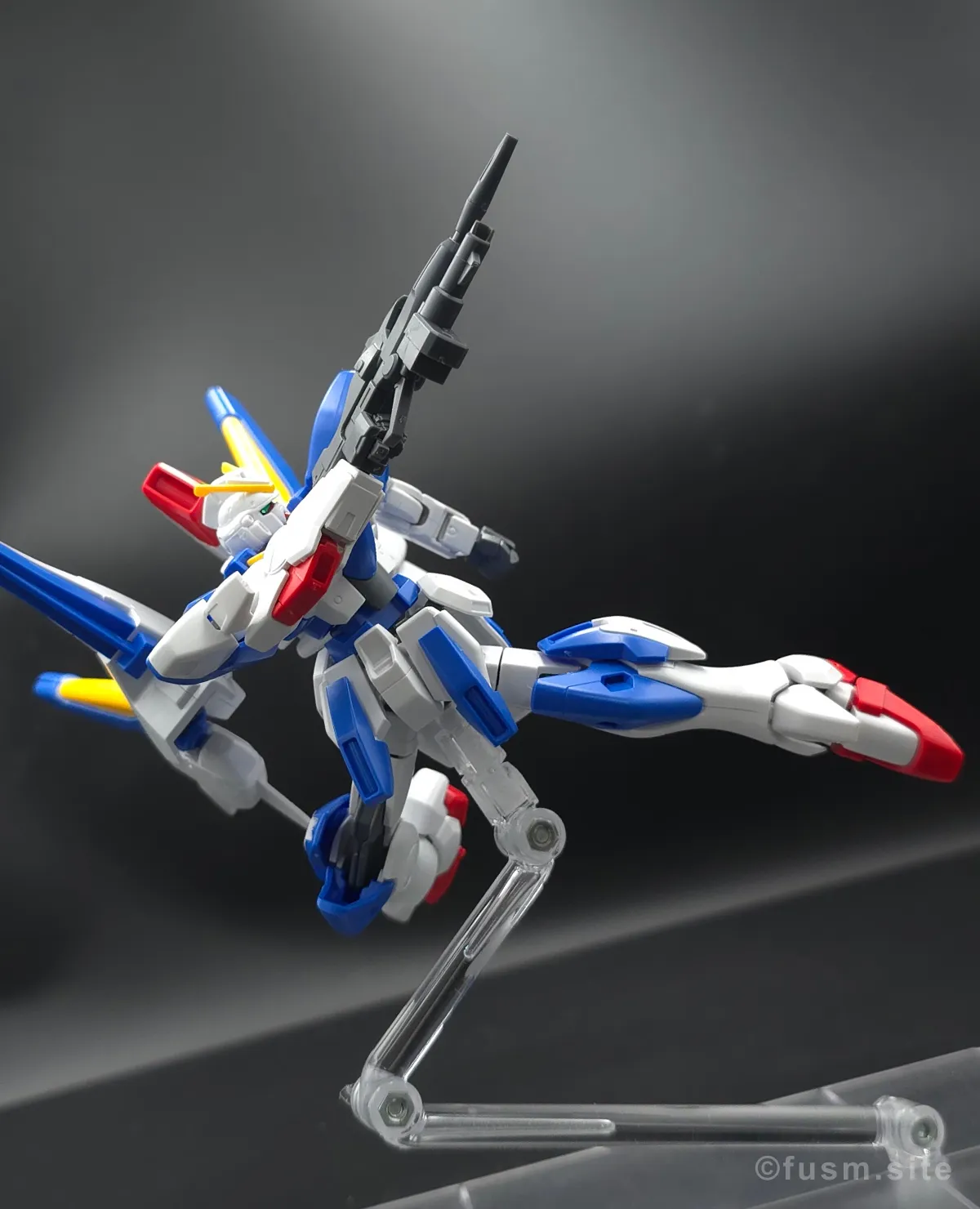 【レビュー】HG V2アサルトバスターガンダム(HGUC) ポージング 23