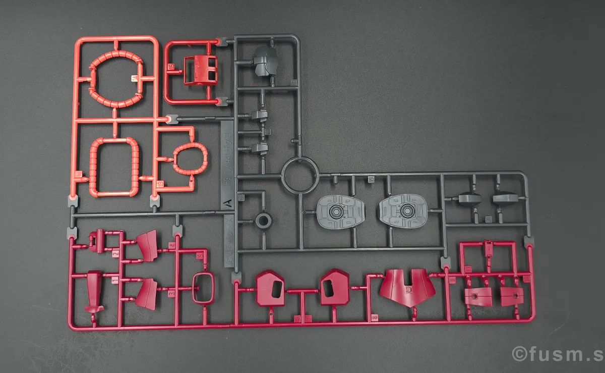 【レビュー】HGUC シャア専用ザクⅡ ランナー 01