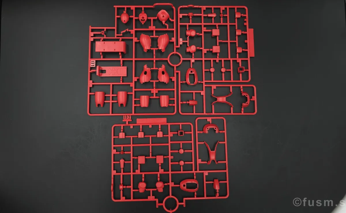 【レビュー】HGUC シャア専用ザクⅡ ランナー 03