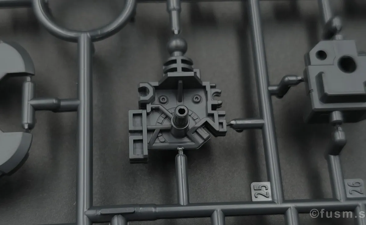 【レビュー】HGUC シャア専用ザクⅡ ランナー 05