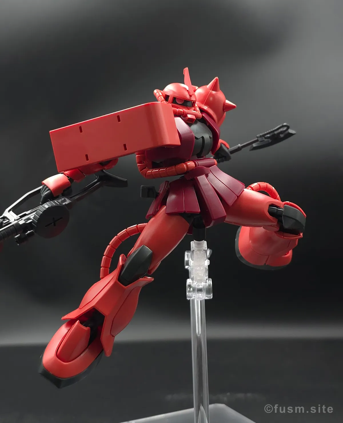 【レビュー】HGUC シャア専用ザクⅡ 多角的に見た全体の外観・素組み 16