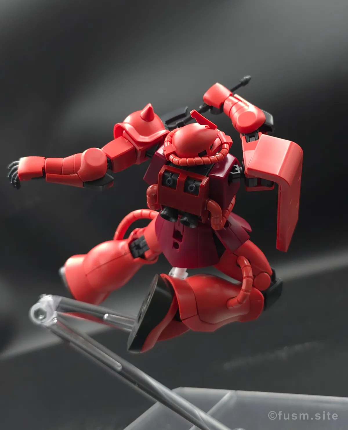 【レビュー】HGUC シャア専用ザクⅡ 多角的に見た全体の外観・素組み 19