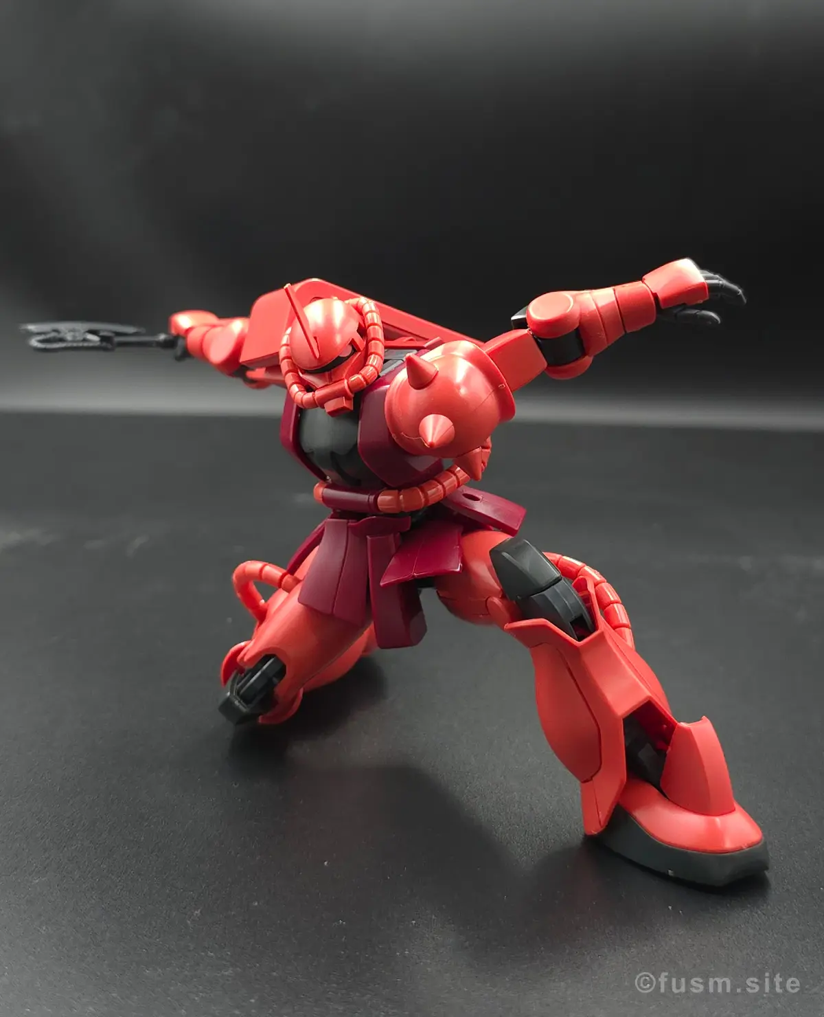 【レビュー】HGUC シャア専用ザクⅡ 多角的に見た全体の外観・素組み 29