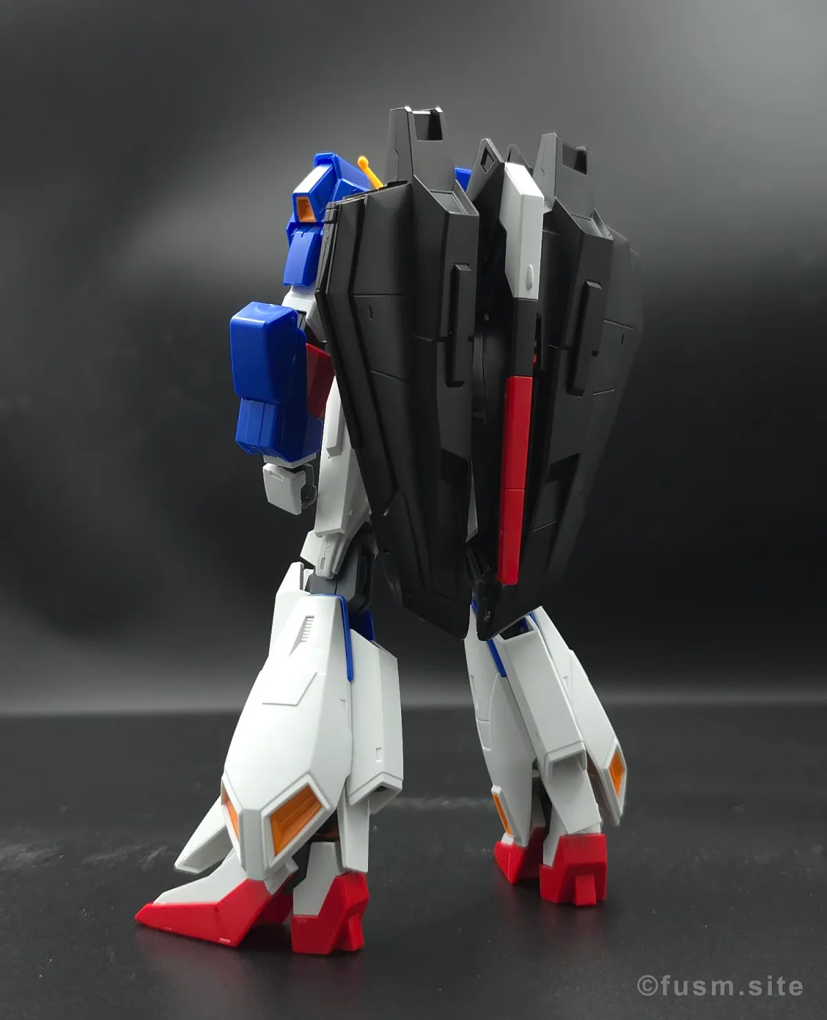 【レビュー】HGUC Z(ゼータ)ガンダム|エボリューションプロジェクト第1弾 多角的に見た全体の外観・素組み 04