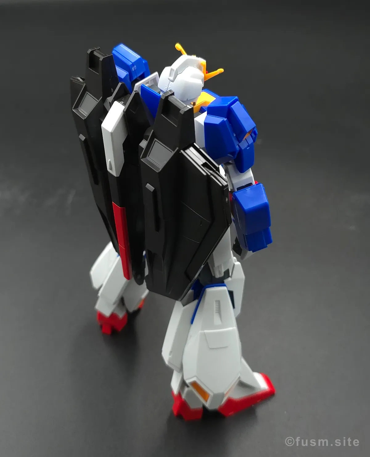 【レビュー】HGUC Z(ゼータ)ガンダム|エボリューションプロジェクト第1弾 多角的に見た全体の外観・素組み 06
