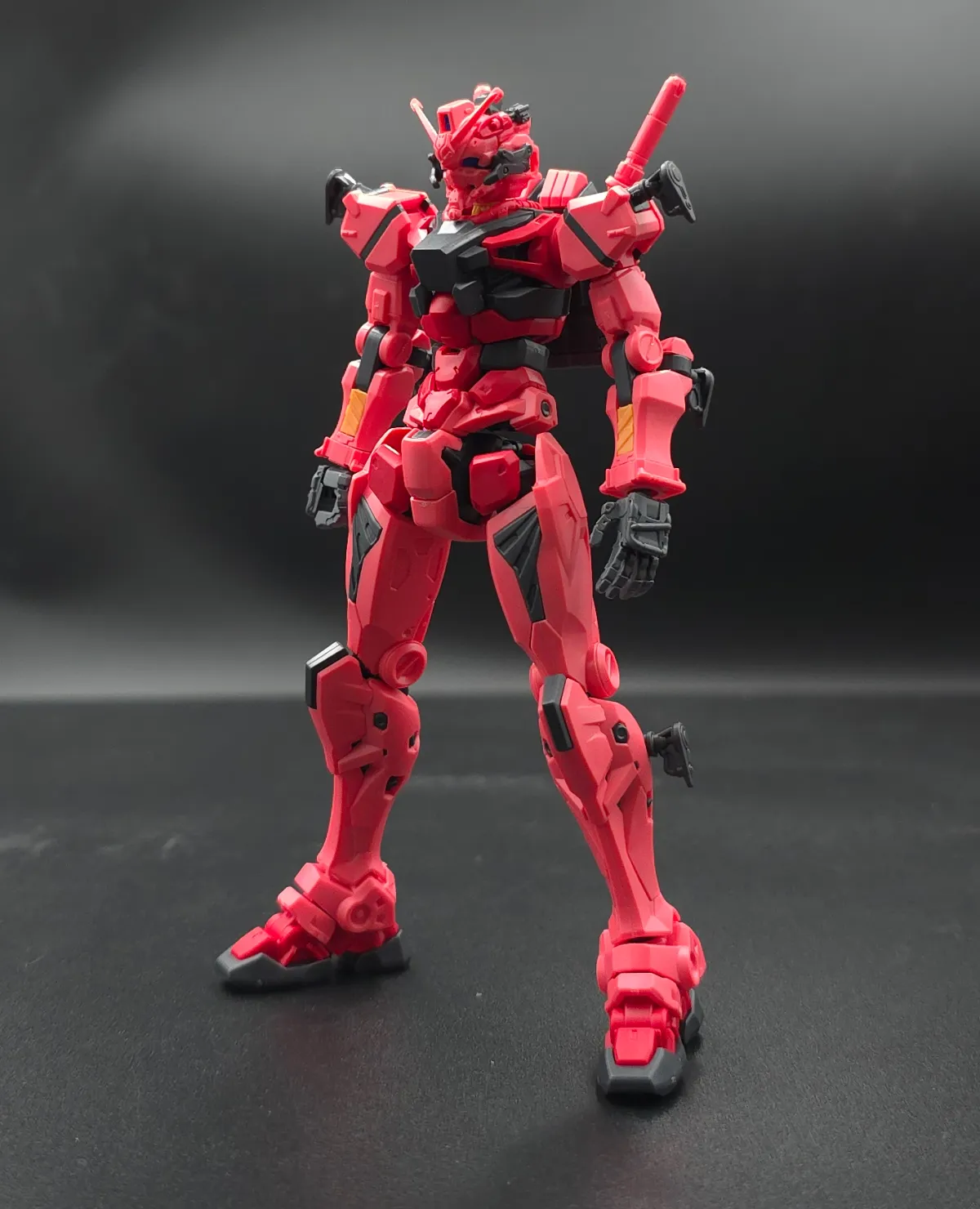 【HG 赤いガンダム レビュー】プレイバリュー激高ガンプラ! 多角的に見た全体の外観・素組み 10