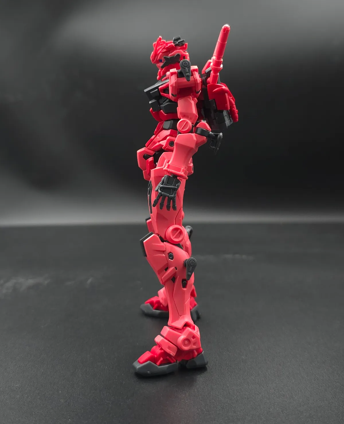 【HG 赤いガンダム レビュー】プレイバリュー激高ガンプラ! 多角的に見た全体の外観・素組み 11