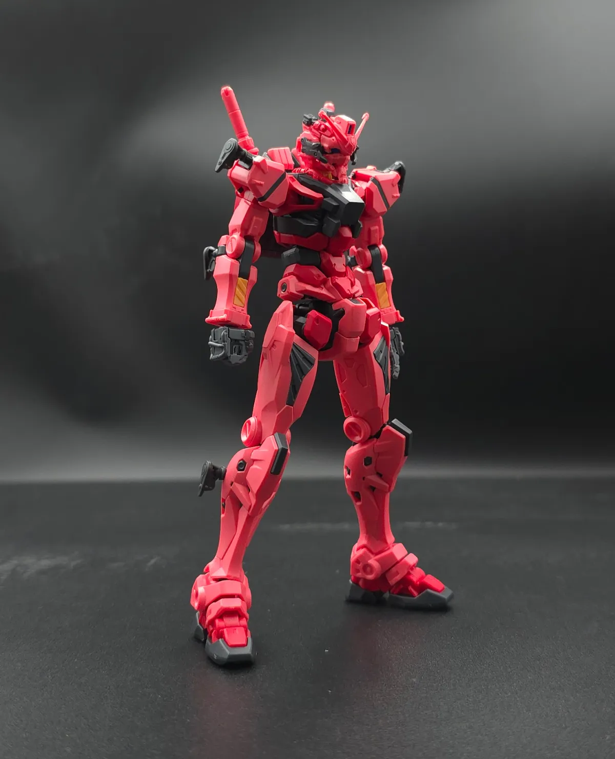 【HG 赤いガンダム レビュー】プレイバリュー激高ガンプラ! 多角的に見た全体の外観・素組み 16