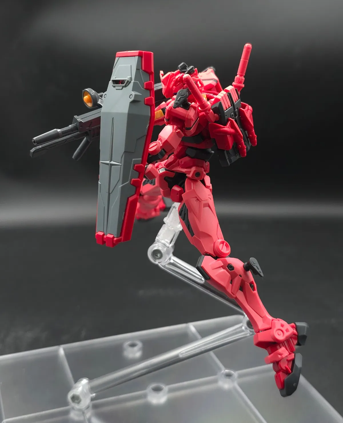 【HG 赤いガンダム レビュー】プレイバリュー激高ガンプラ! ポージング 07