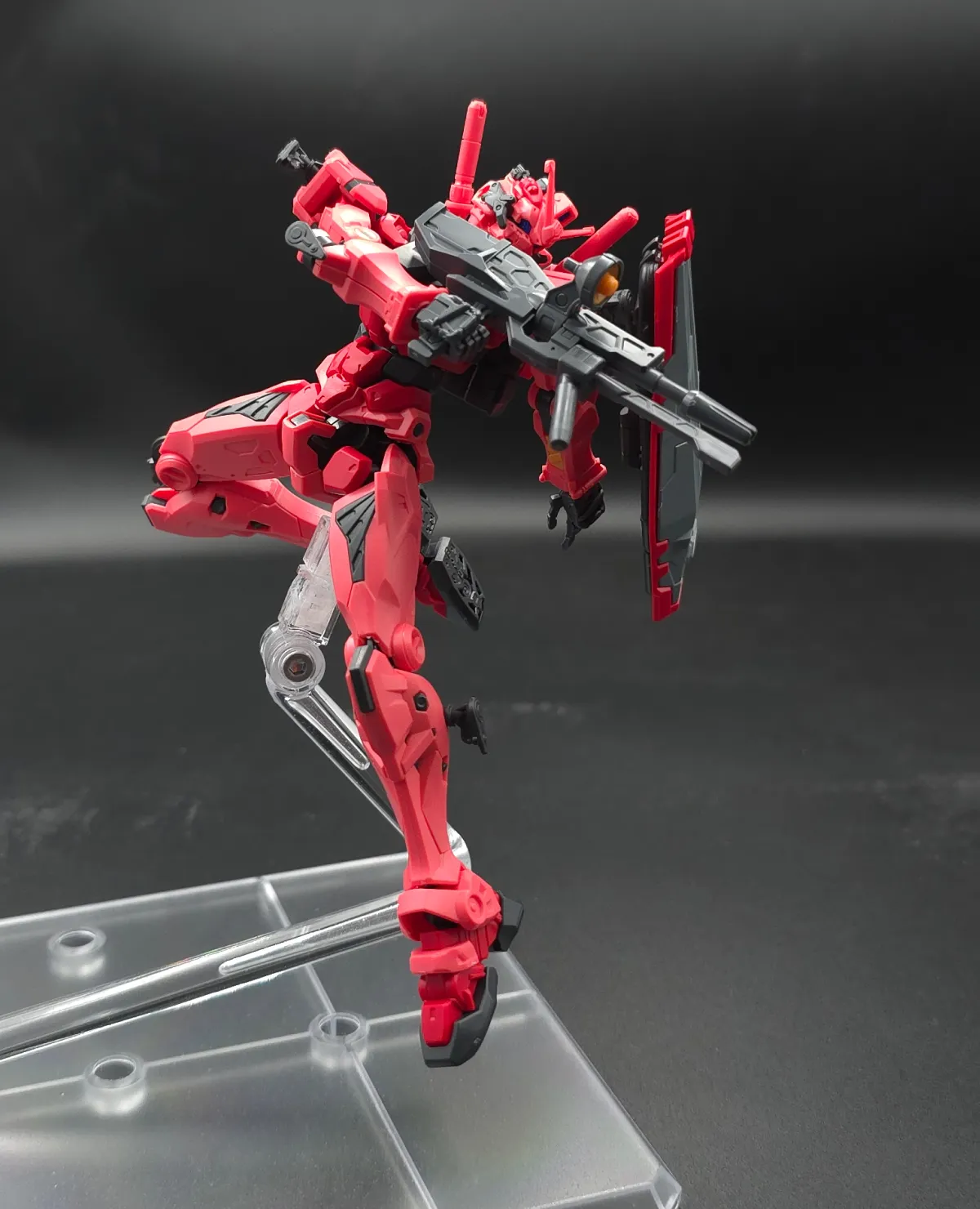 【HG 赤いガンダム レビュー】プレイバリュー激高ガンプラ! ポージング 08