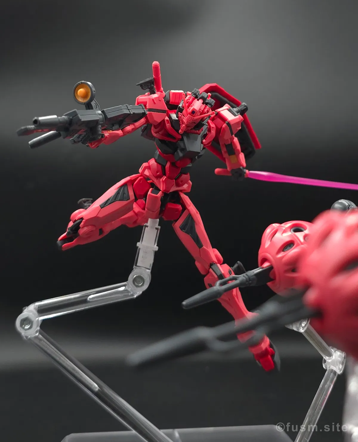【HG 赤いガンダム レビュー】プレイバリュー激高ガンプラ! ポージング 13