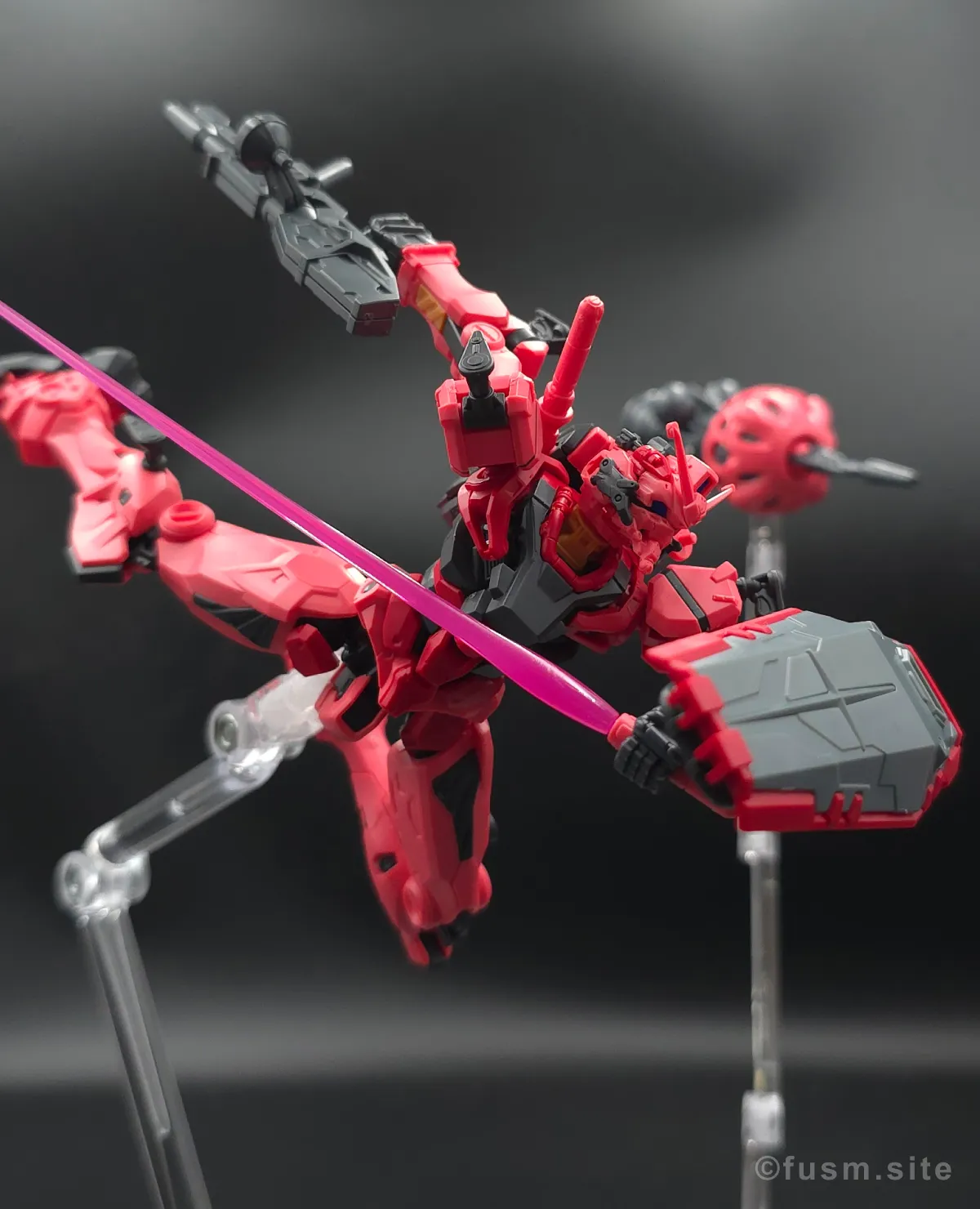 【HG 赤いガンダム レビュー】プレイバリュー激高ガンプラ! ポージング 14