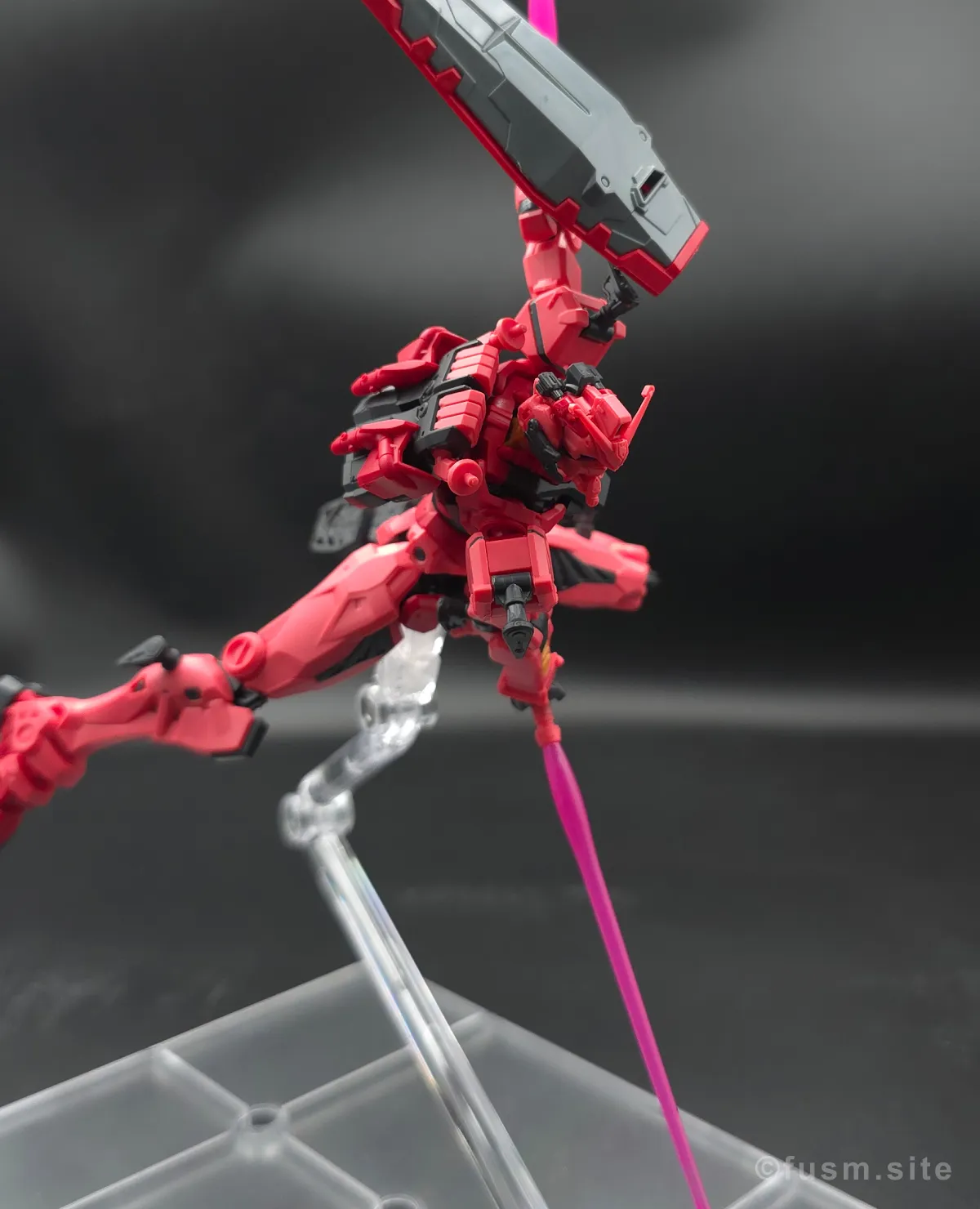 【HG 赤いガンダム レビュー】プレイバリュー激高ガンプラ! ポージング 16