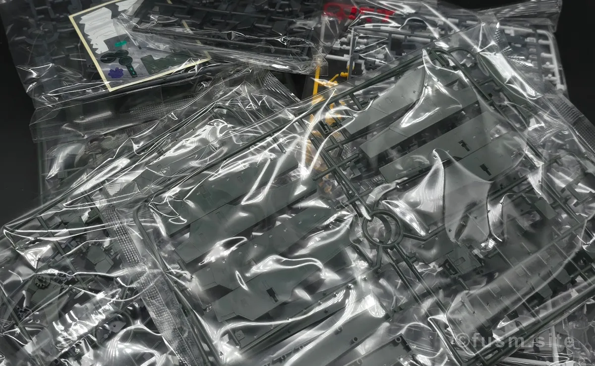 【レビュー】HG ガンダムサバーニャ(最終決戦仕様) パッケージ 03