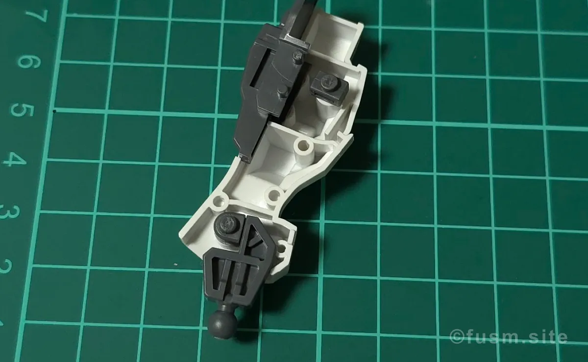 【レビュー】HG ガンダムサバーニャ(最終決戦仕様) パーツ・構造・組み立て 06