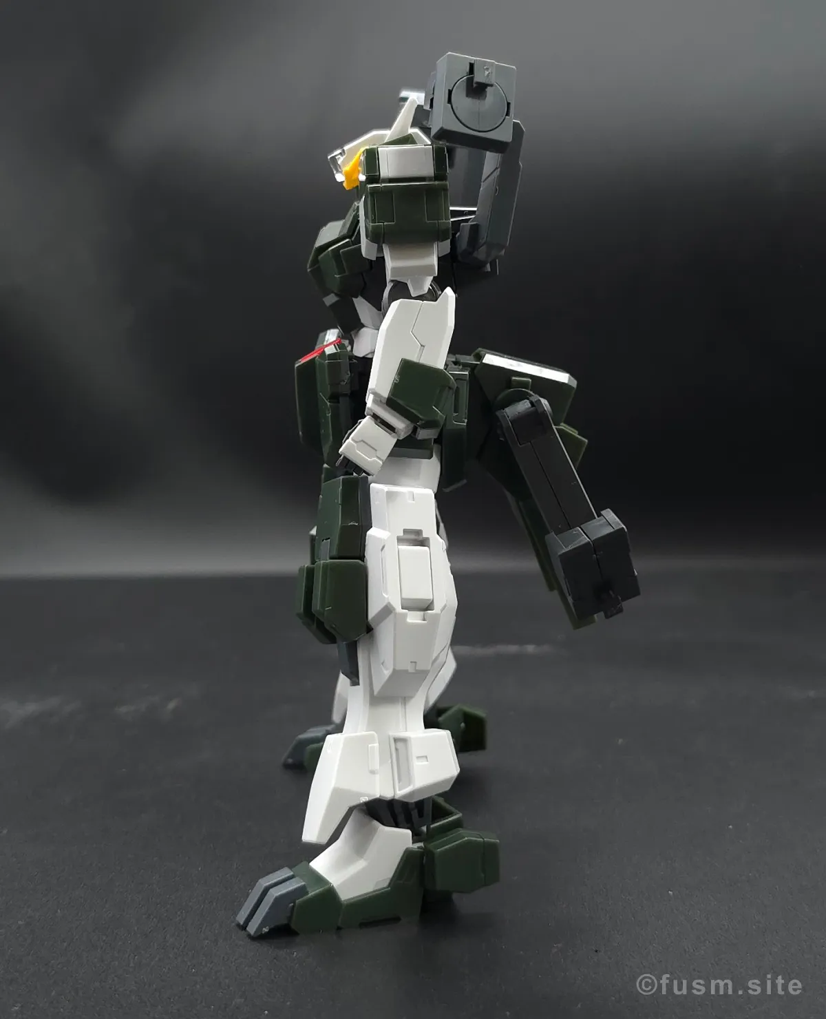 【レビュー】HG ガンダムサバーニャ(最終決戦仕様) 多角的に見た全体の外観・素組み 03