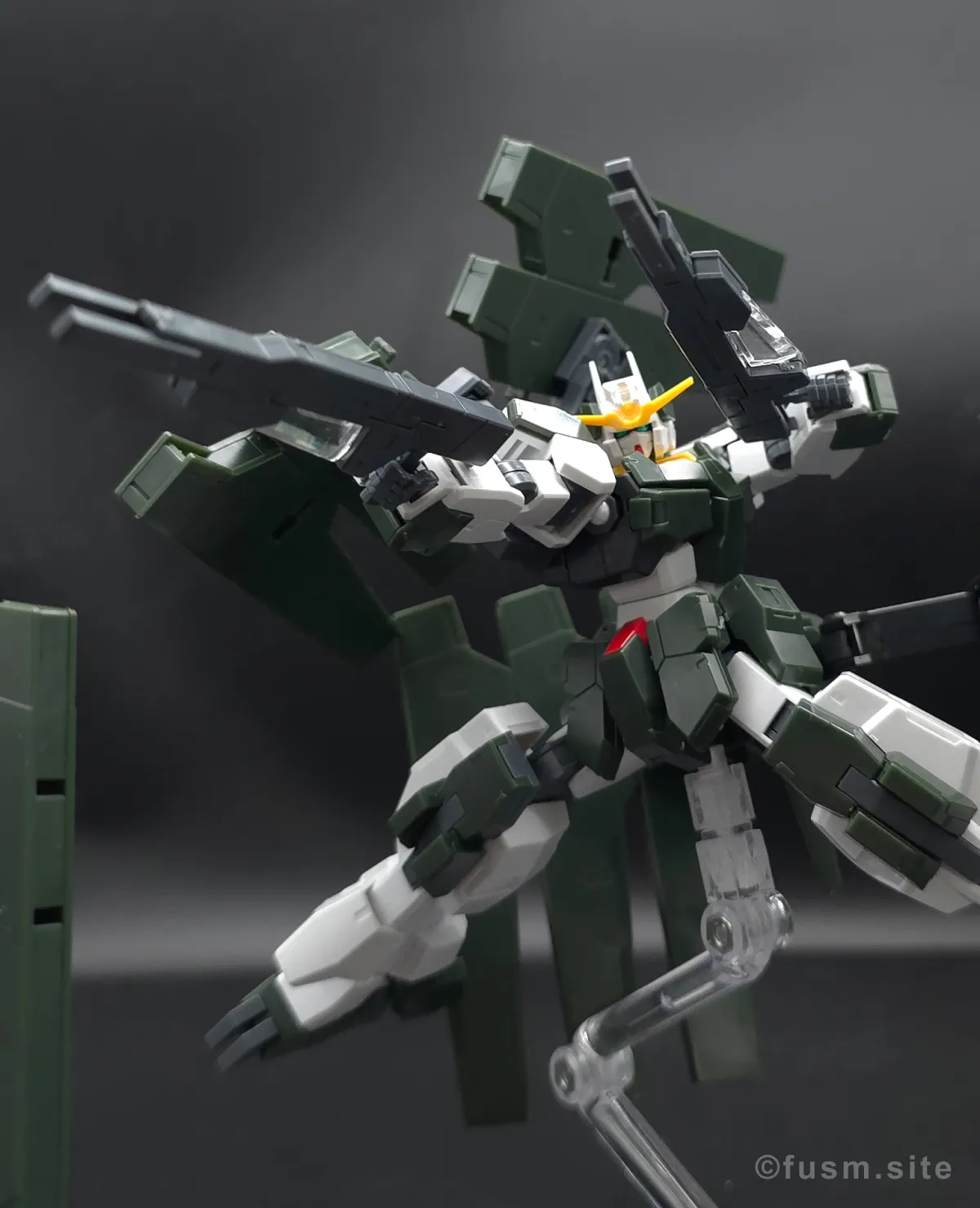 【レビュー】HG ガンダムサバーニャ(最終決戦仕様) ポージング 05