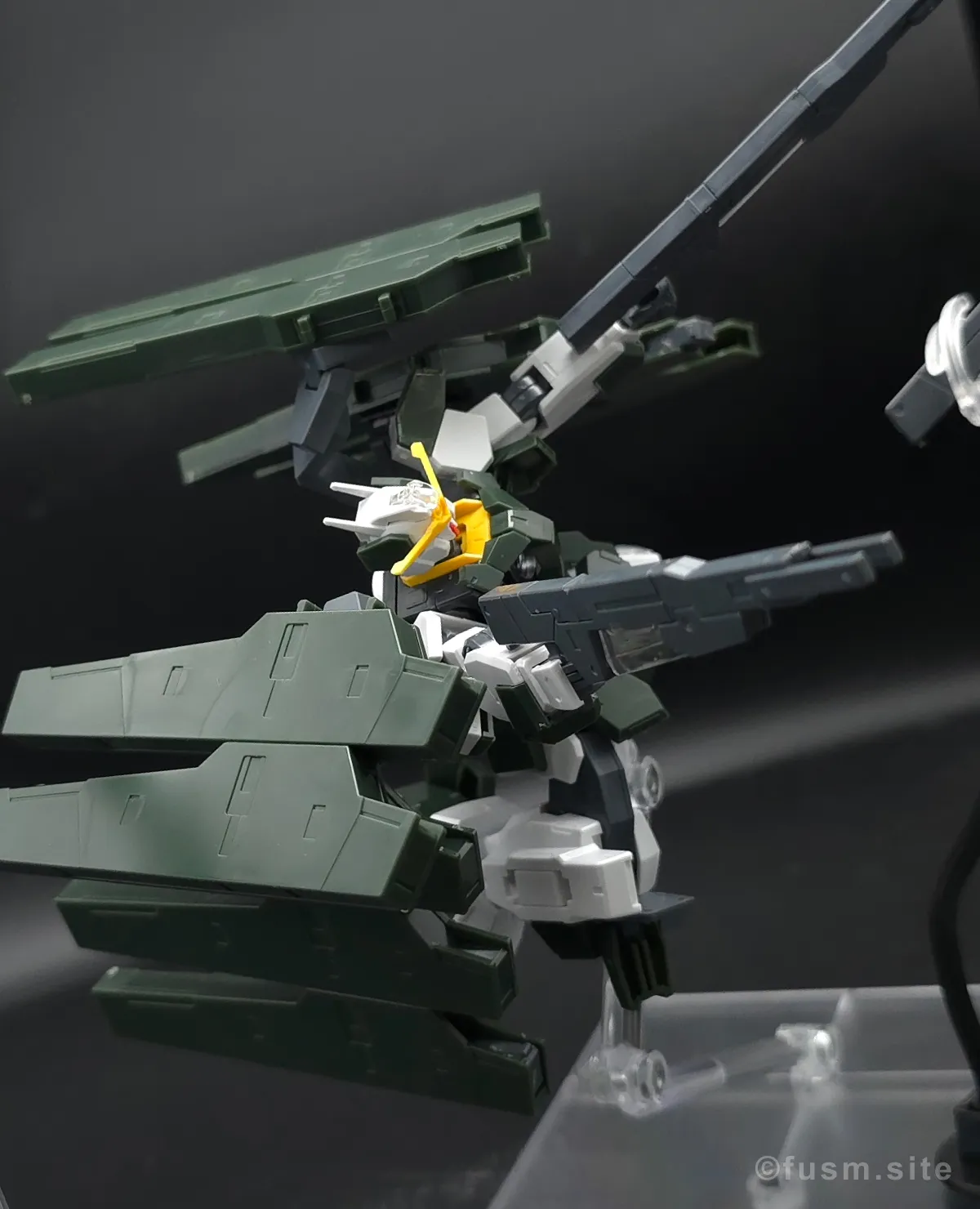 【レビュー】HG ガンダムサバーニャ(最終決戦仕様) ポージング 07