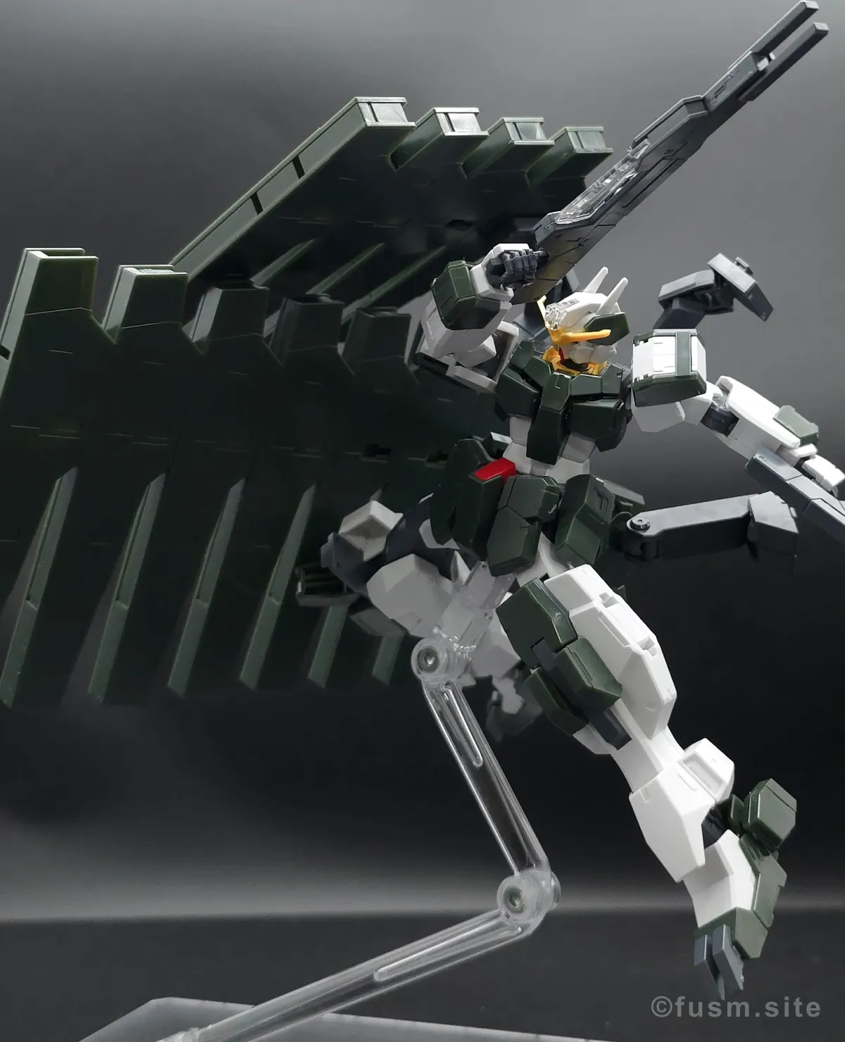【レビュー】HG ガンダムサバーニャ(最終決戦仕様) ポージング 08