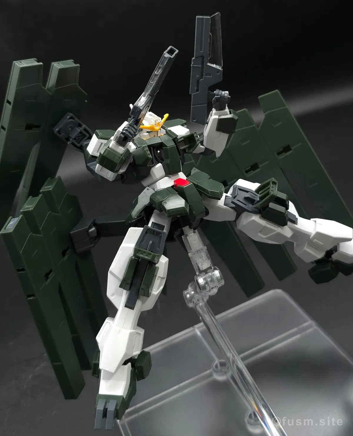 【レビュー】HG ガンダムサバーニャ(最終決戦仕様) ポージング 12