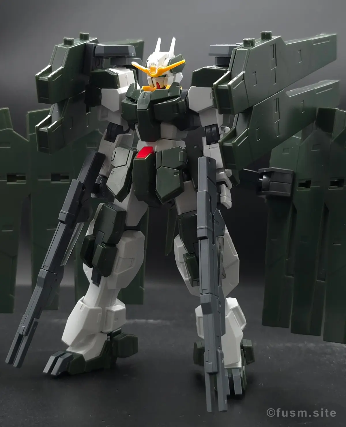 【レビュー】HG ガンダムサバーニャ(最終決戦仕様) ポージング 15