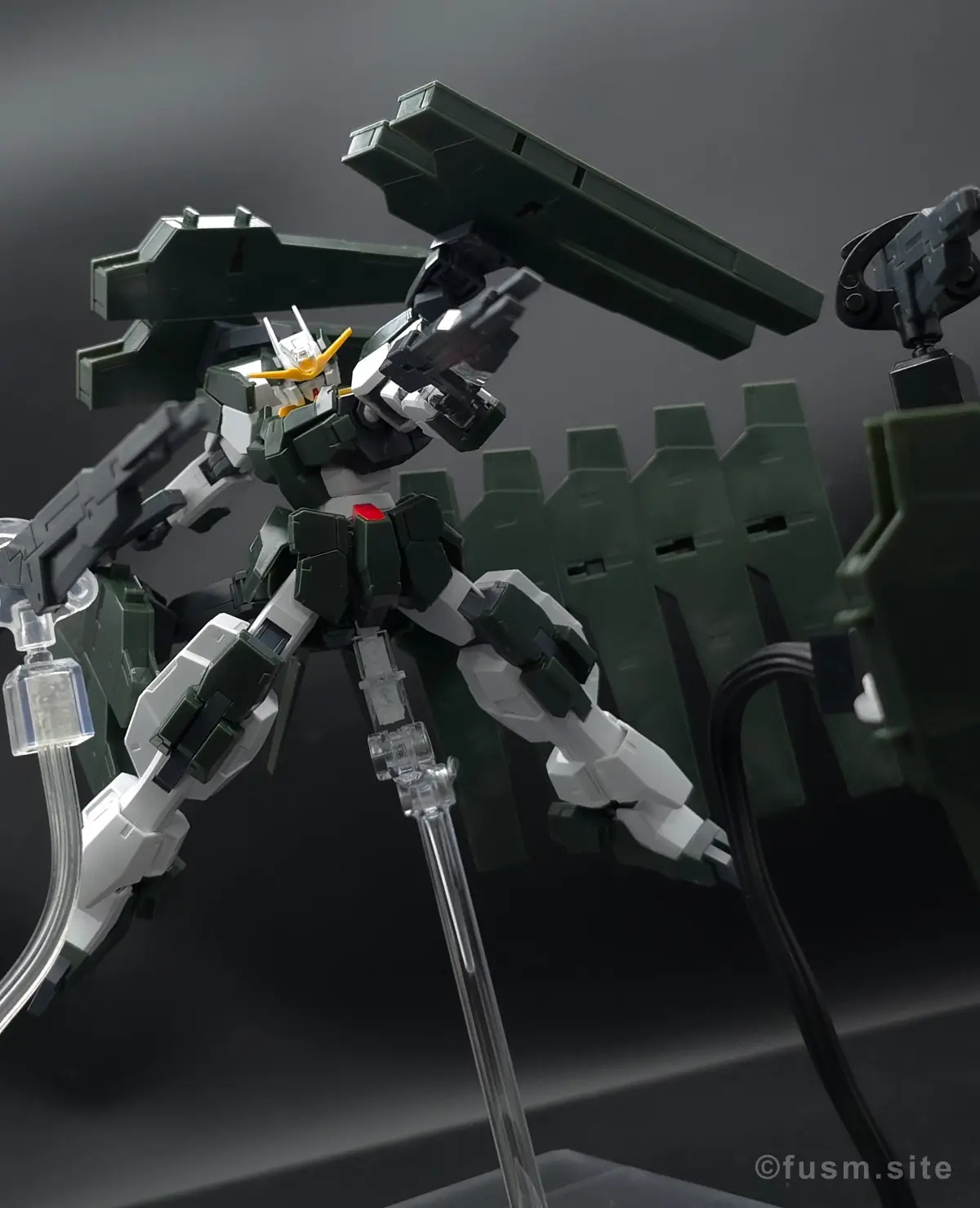 【レビュー】HG ガンダムサバーニャ(最終決戦仕様) ポージング 17