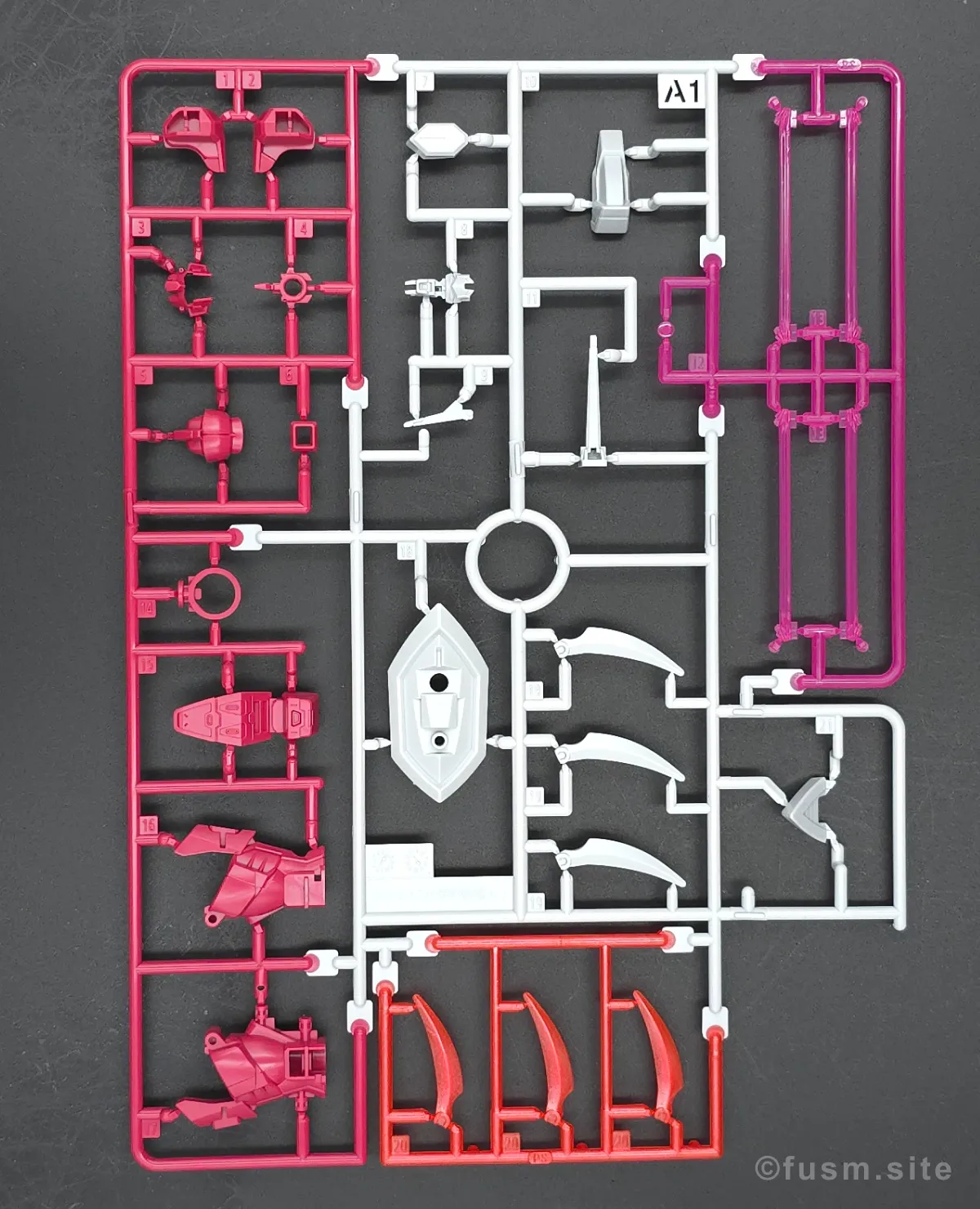 【開封レビュー】HG ズゴック(SEED FREEDOM Ver.)のパッケージ・ランナー ランナー 01