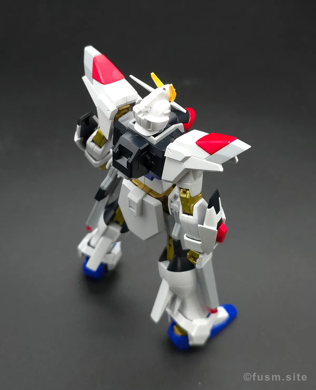 【レビュー】HG 1/144 マイティーストライクフリーダムガンダム│素組み 多角的に見た全体の外観・素組み 05