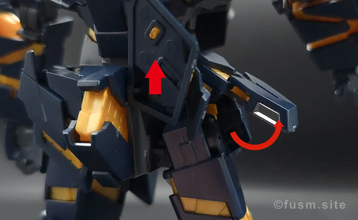 【レビュー】HGUC ユニコーンガンダム2号機 バンシィ(デストロイモード) 胴体ディテール 可動域 03