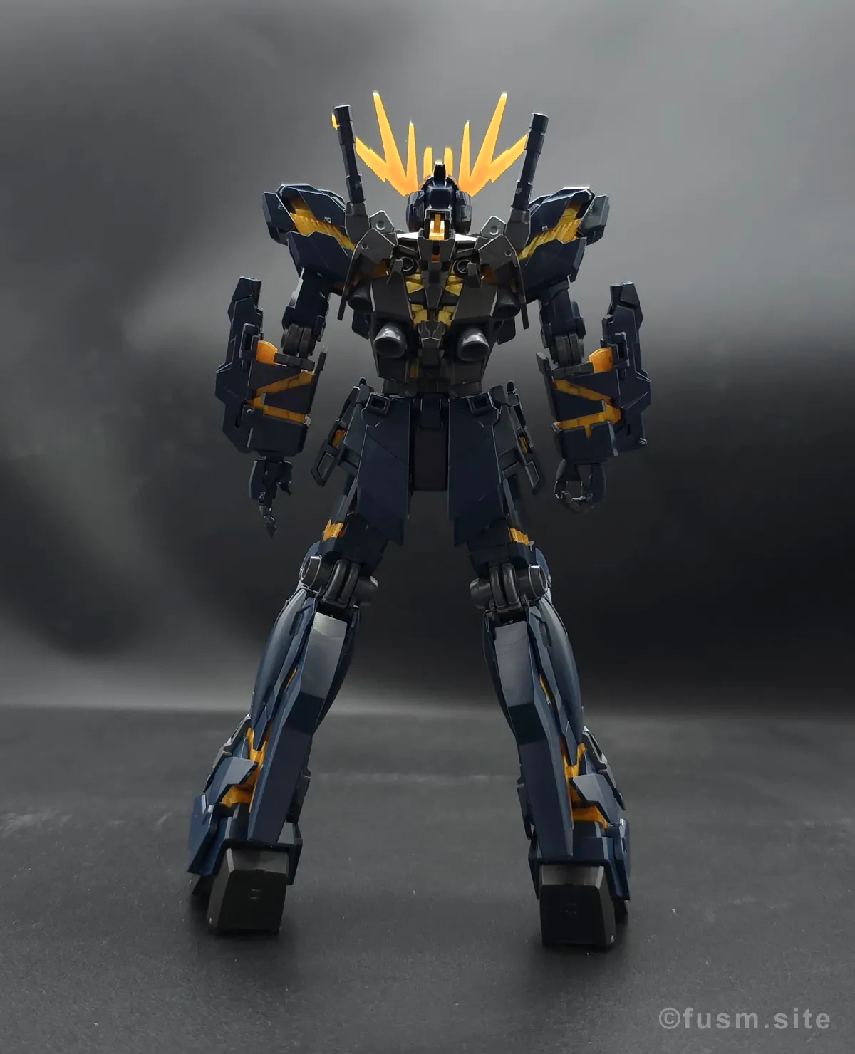 【レビュー】HGUC ユニコーンガンダム2号機 バンシィ(デストロイモード) 多角的に見た全体の外観・素組み 05