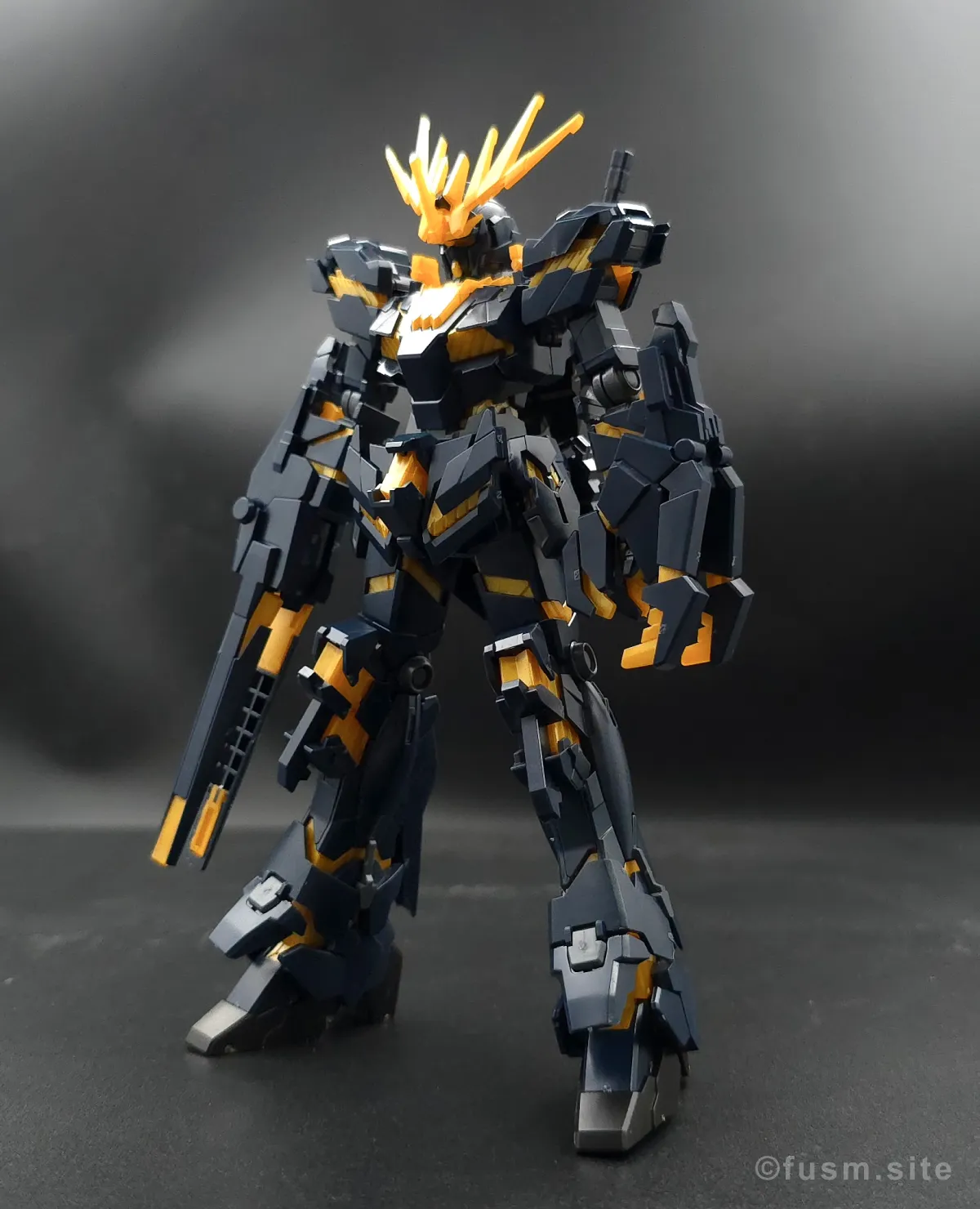 【レビュー】HGUC ユニコーンガンダム2号機 バンシィ(デストロイモード) 多角的に見た全体の外観・素組み 11
