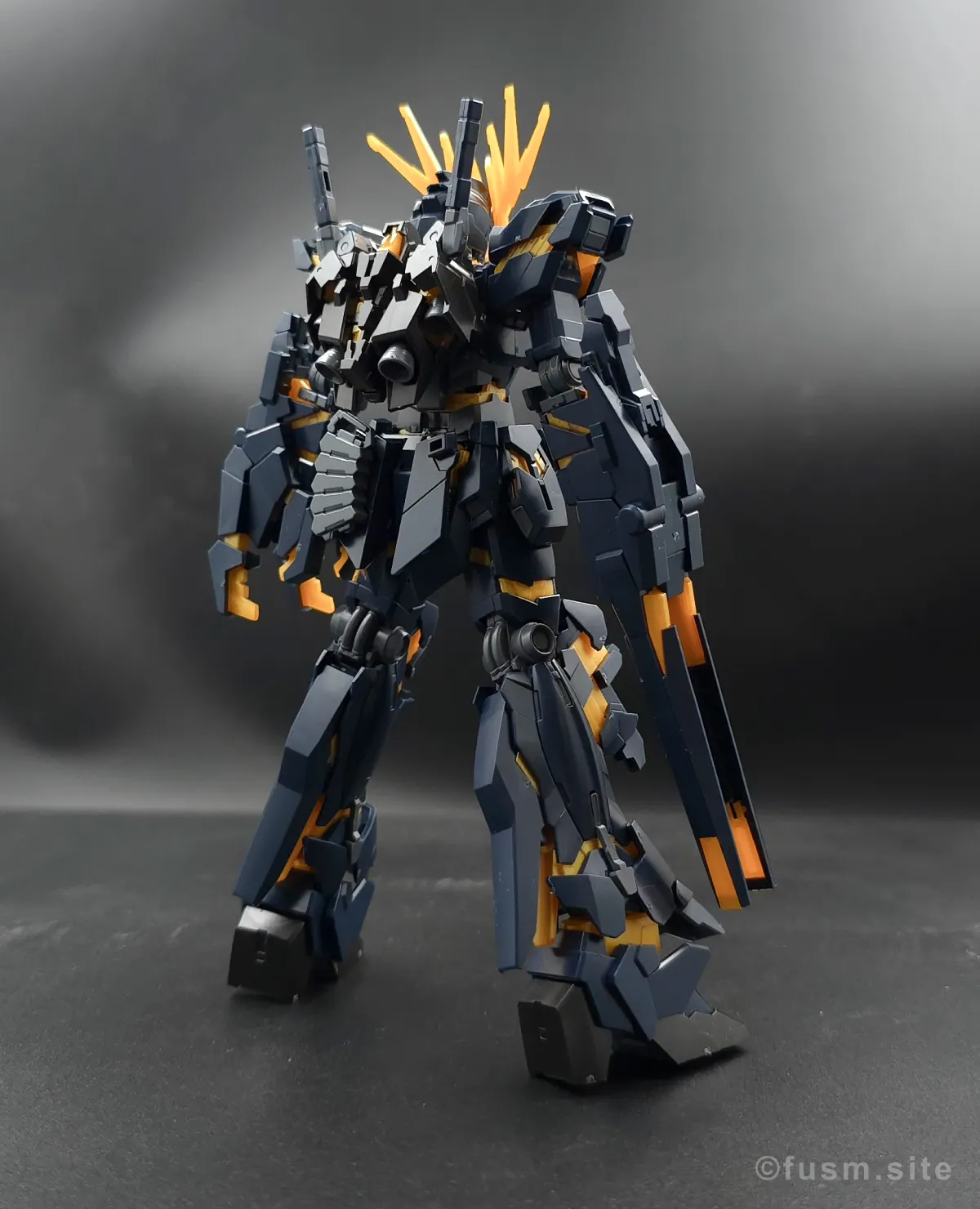 【レビュー】HGUC ユニコーンガンダム2号機 バンシィ(デストロイモード) 多角的に見た全体の外観・素組み 13