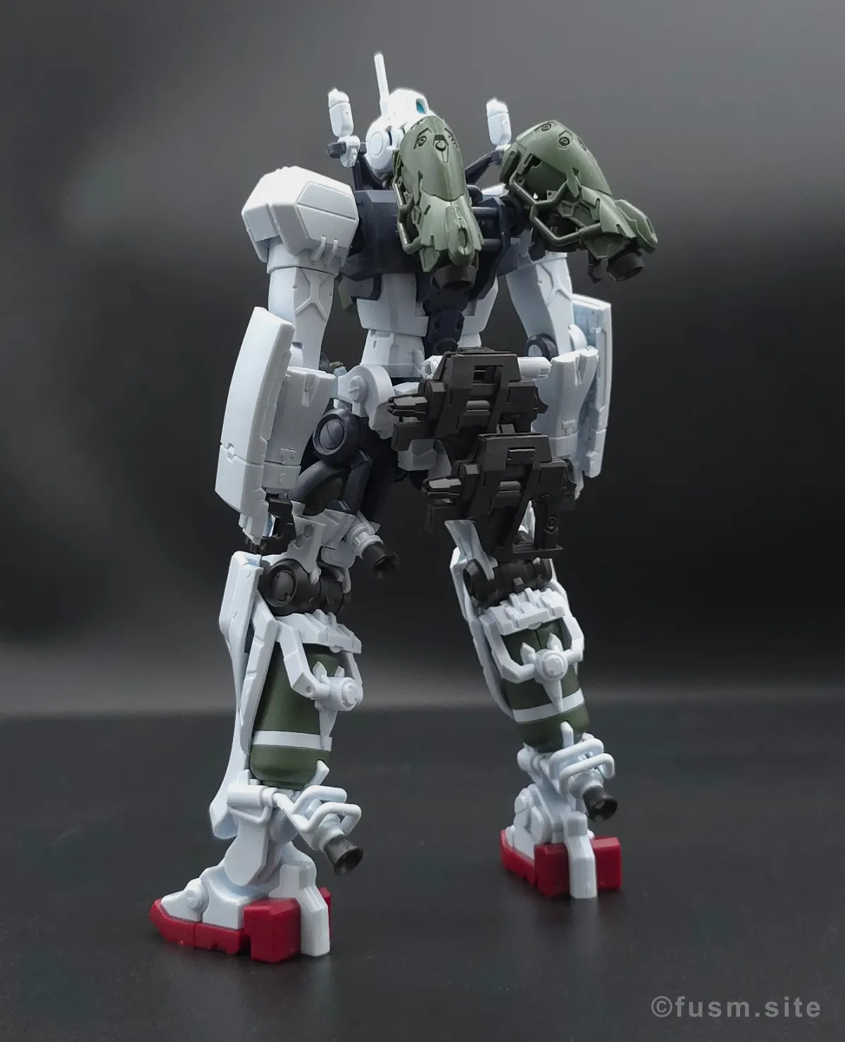 【レビュー】HG ゲルググ ボカタ機(GQ) 多角的に見た全体の外観・素組み 04