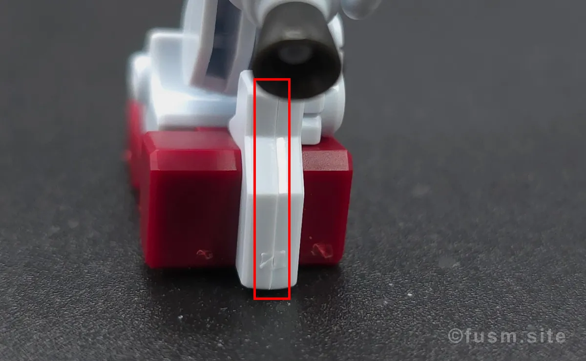 【レビュー】HG ゲルググ ボカタ機(GQ) 脚部ディテール 合わせ目 02