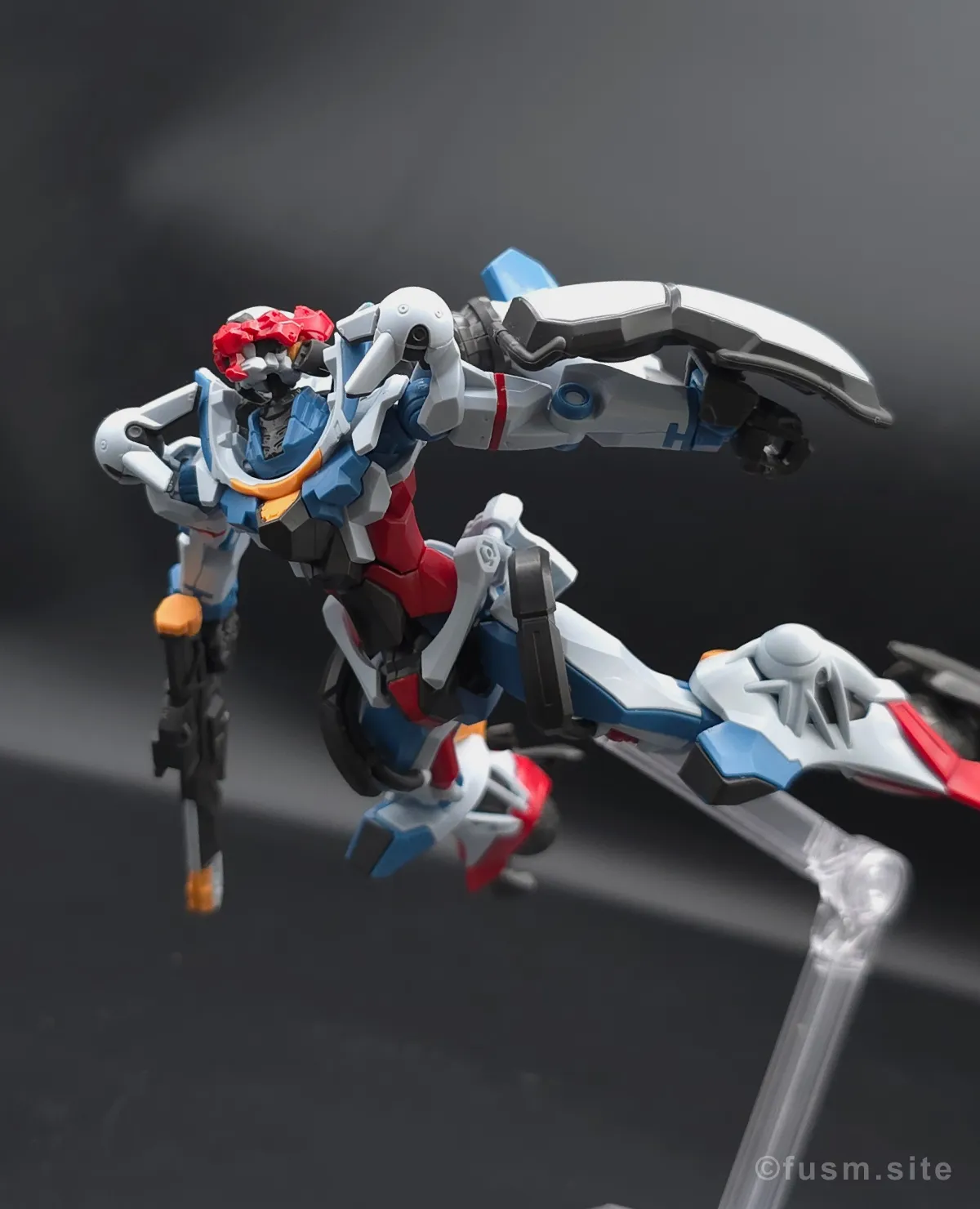 【レビュー】HG 1/144 GQuuuuuuX(ジークアクス) ポージング 01