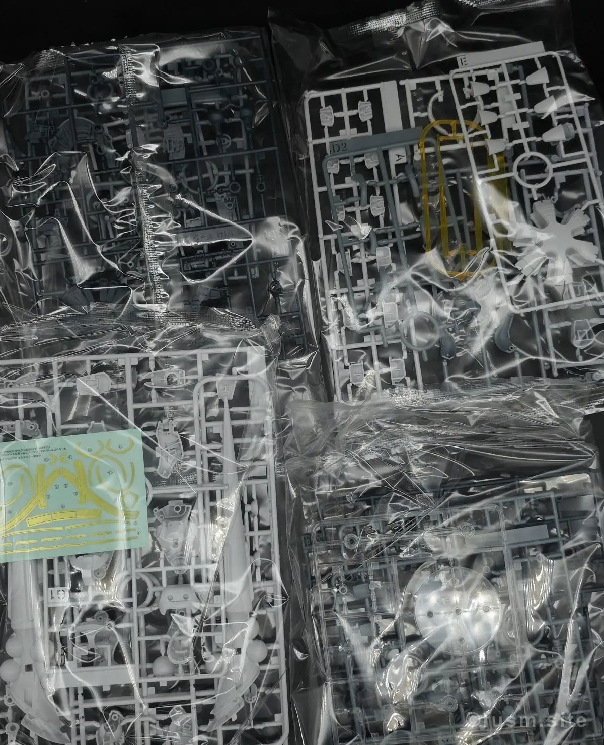 【レビュー】HG 1/144 エグザベ専用ギャン(ハクジ装備) パッケージ 03